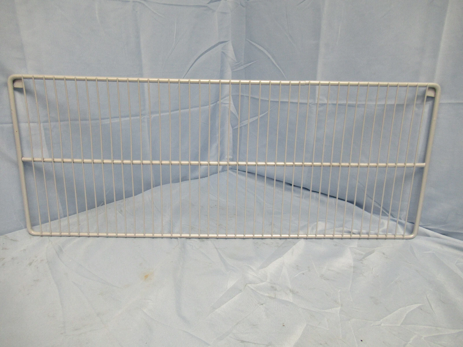 Frigidaire Upright Freezer Lower Wire Shelf 530452